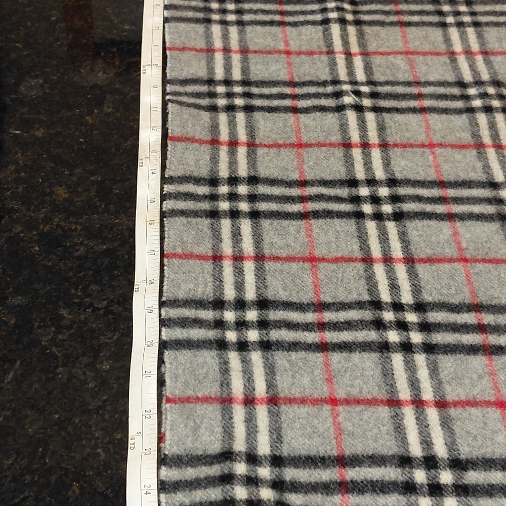 Vintage Burberrys Unisex Black White Red Wool Plaid Scarf! - Picture 5 of 8